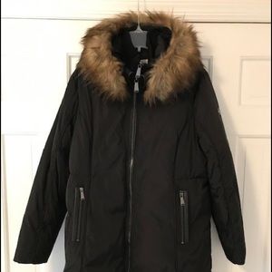 Fits like a size L Michael Kors down jacket - black